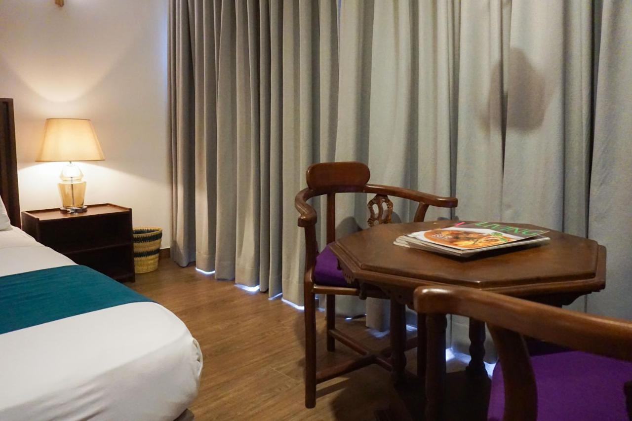 Birds Park Polgahawela Hotel Wadakada Bagian luar foto