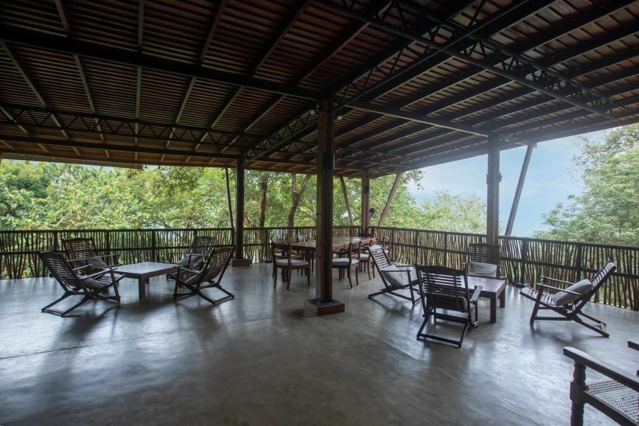 Birds Park Polgahawela Hotel Wadakada Bagian luar foto