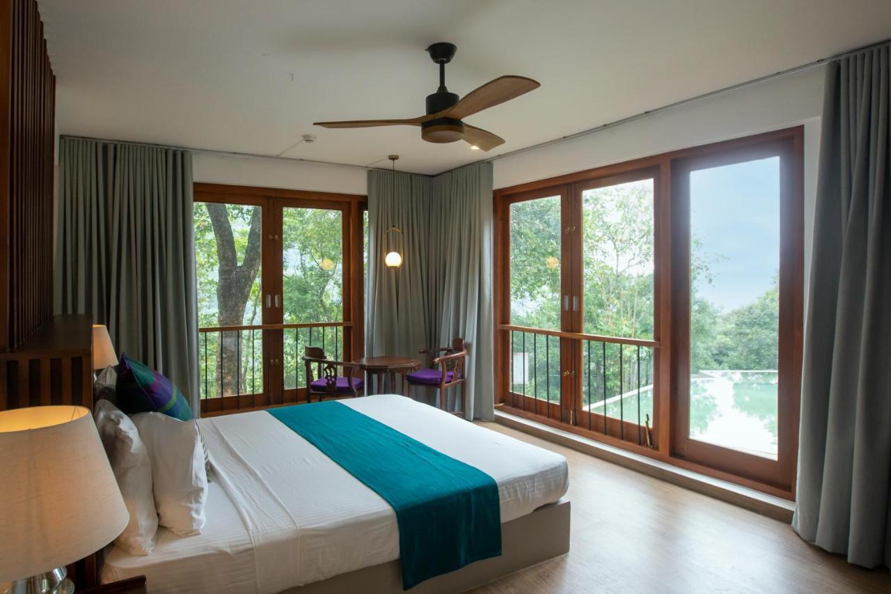 Birds Park Polgahawela Hotel Wadakada Bagian luar foto