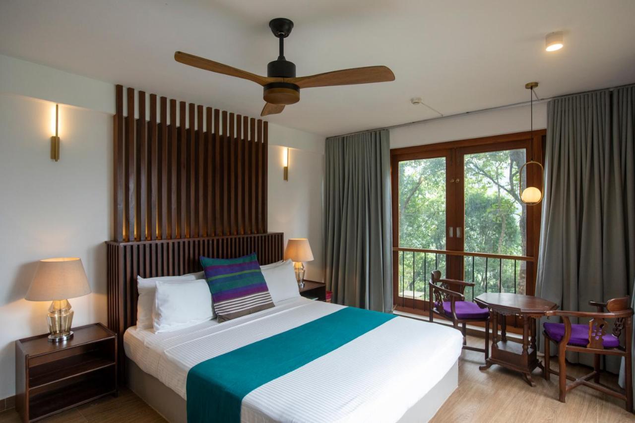 Birds Park Polgahawela Hotel Wadakada Bagian luar foto