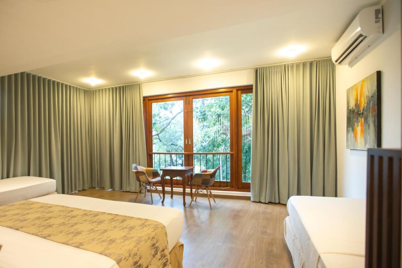 Birds Park Polgahawela Hotel Wadakada Bagian luar foto